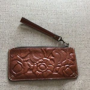 Patricia Nash Wrislet